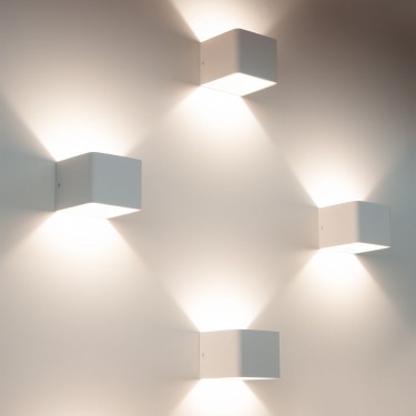 Настенный светильник Coneto LED MRL LED 1045 белый Настенный светильник Coneto LED MRL LED 1045 белый